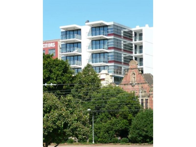 123 Scott Street, Newcastle NSW 2300