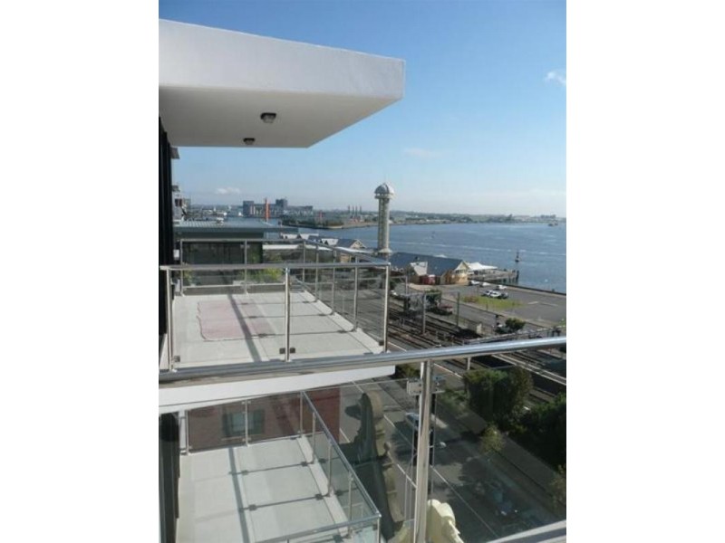123 Scott Street, Newcastle NSW 2300