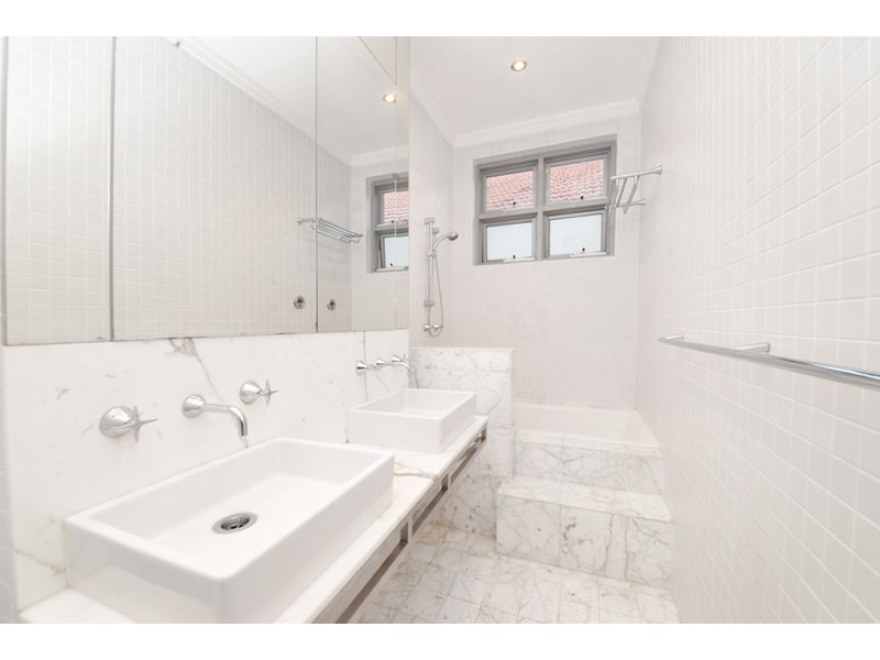 34 Glenayr Avenue, North Bondi NSW 2026