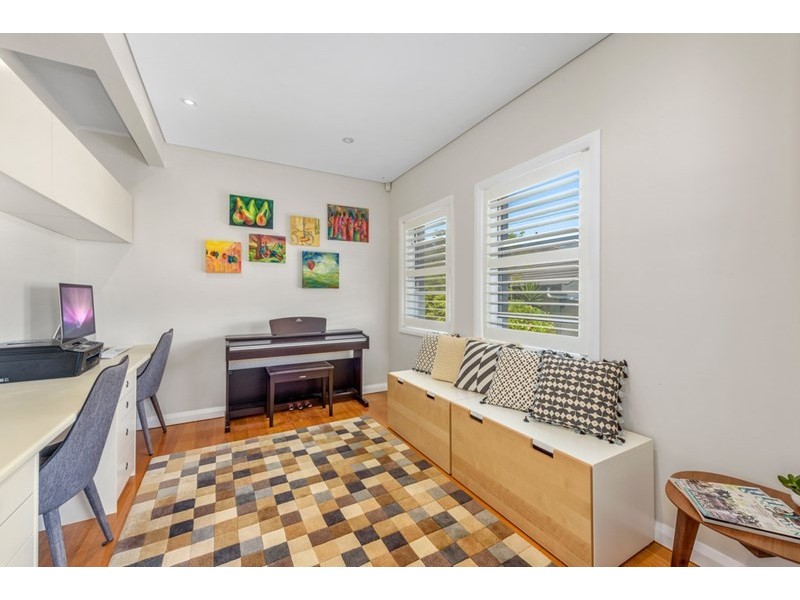 2/2 Clyde Street ( Entry via Roe St), North Bondi NSW 2026