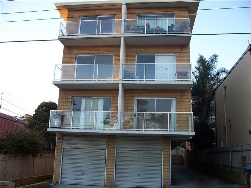 2/114 Murriverie Road, North Bondi NSW 2026