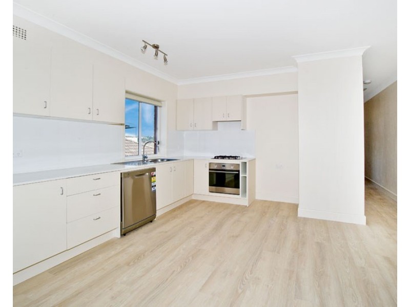 2/14 Military Road, North Bondi NSW 2026