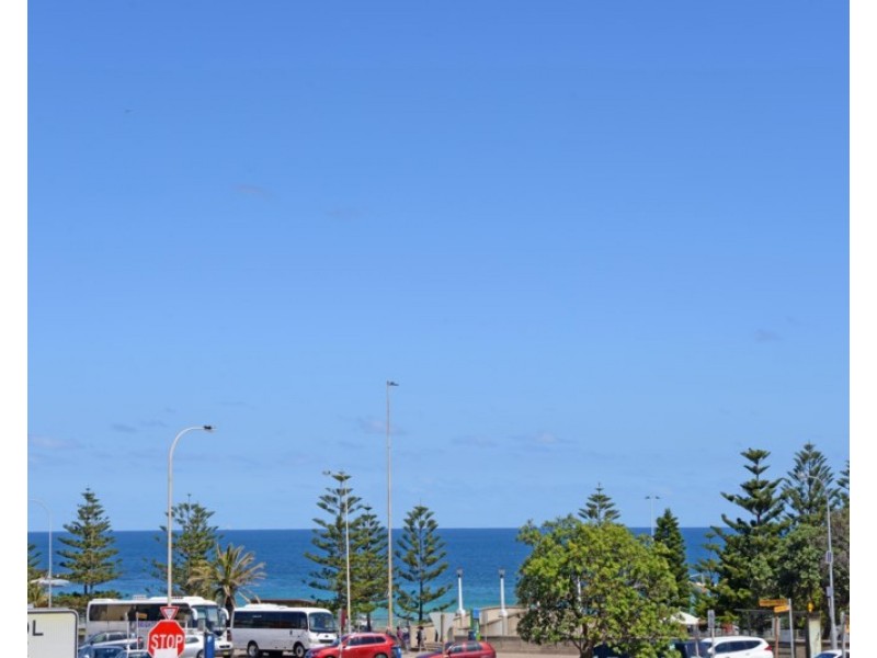 2/130 Warners Avenue, Bondi Beach NSW 2026