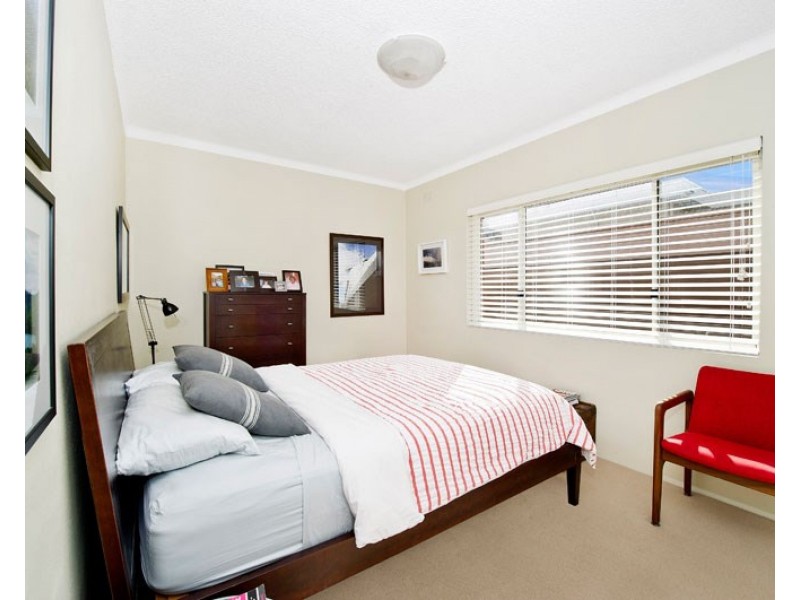 2/1 Imperial Avenue, Bondi NSW 2026