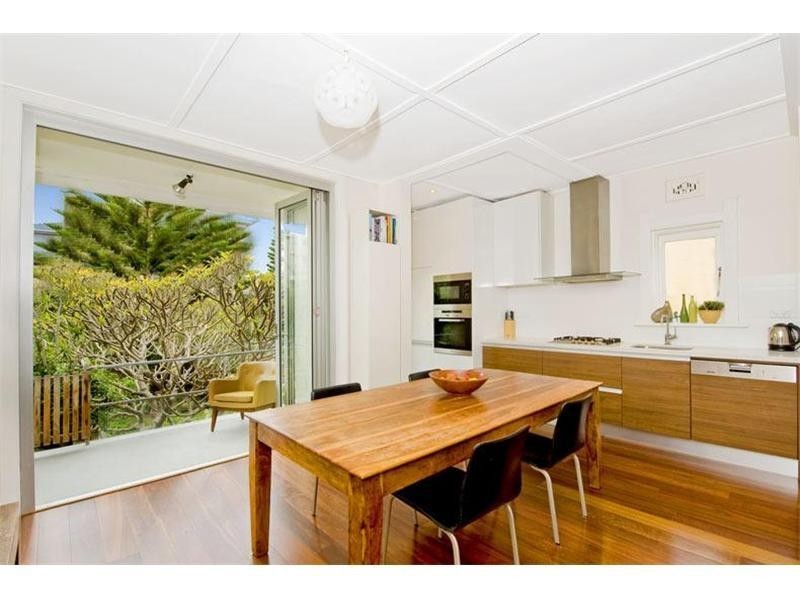 2/102 Ramsgate Avenue, North Bondi NSW 2026