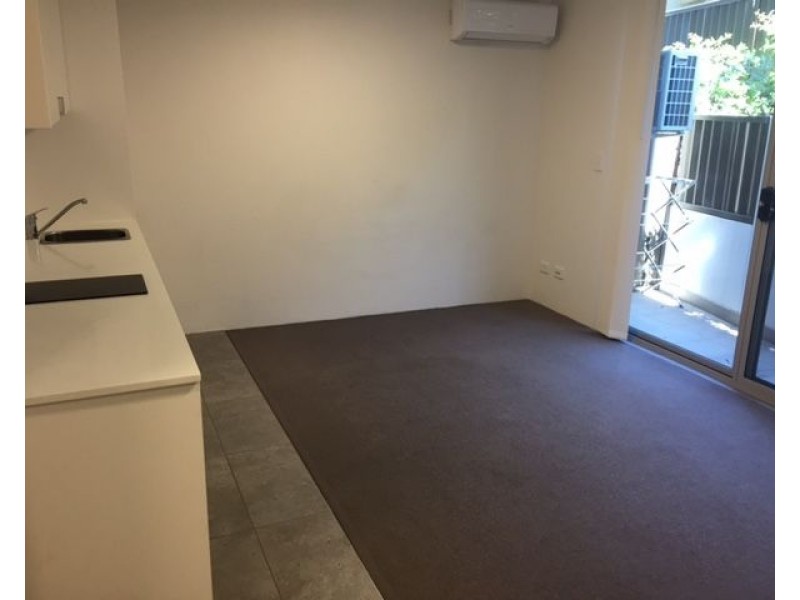 4/202 Old South Head Road, Bondi NSW 2026