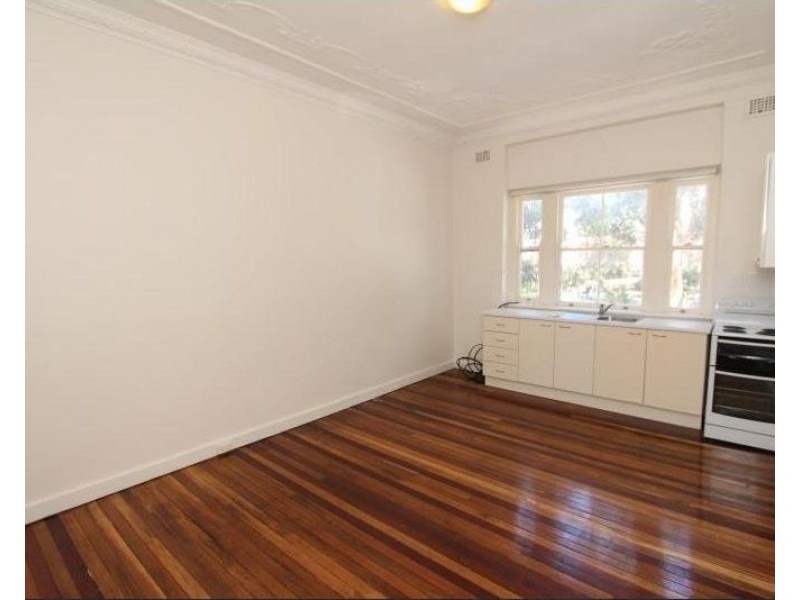 8/16 Hall Street, Bondi NSW 2026