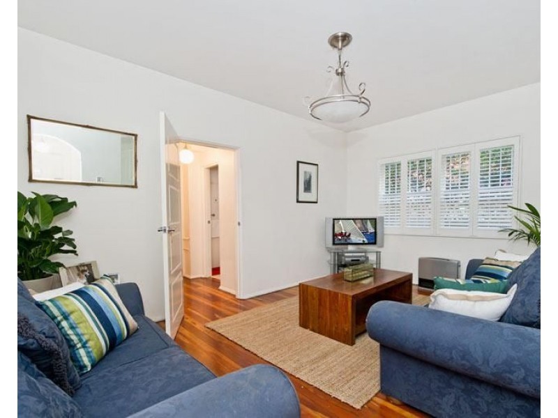 2/11 Botany Street, Bondi Junction NSW 2022