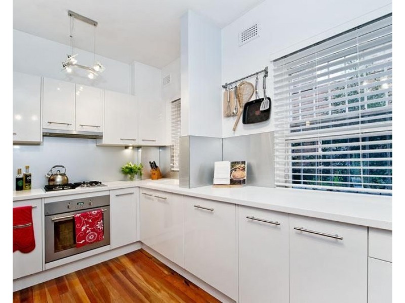 2/11 Botany Street, Bondi Junction NSW 2022