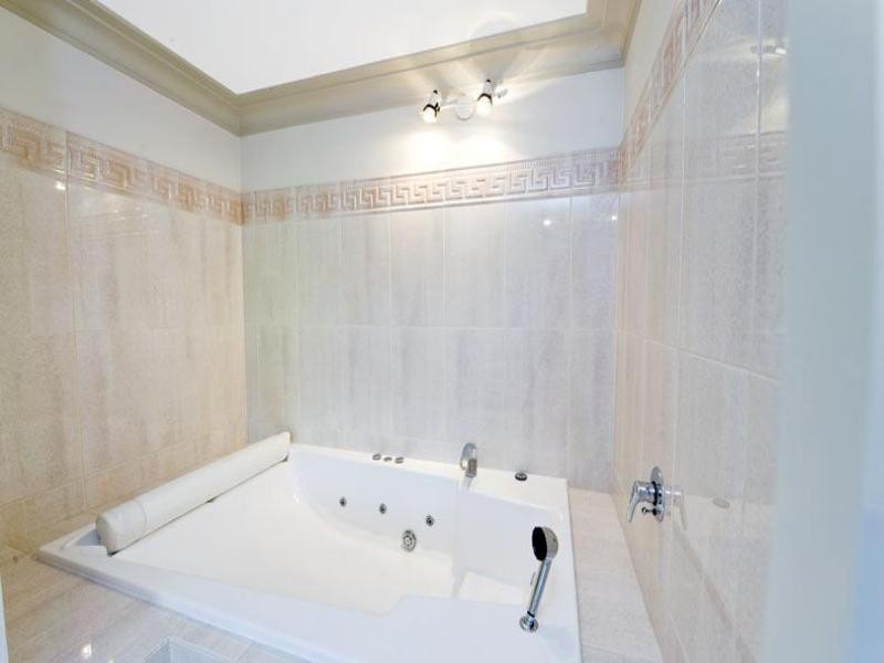 15 Chamberlain Avenue, Rose Bay NSW 2029