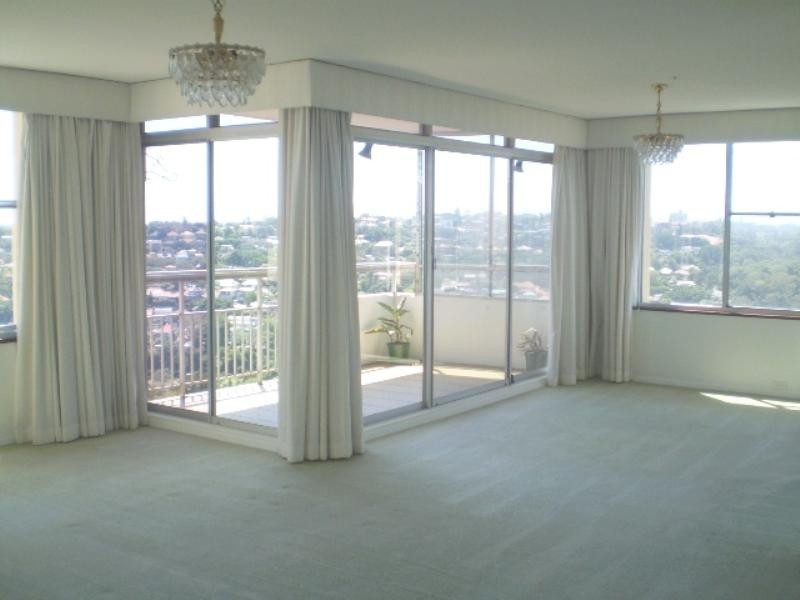 32/6 Trelawney Street, Woollahra NSW 2025