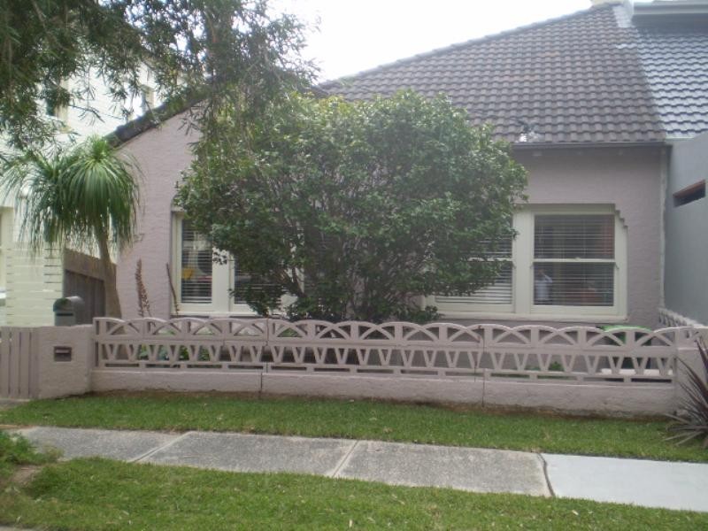 27 Oakley Road, North Bondi NSW 2026