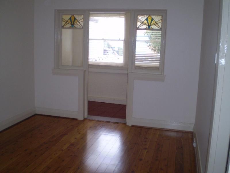 27 Oakley Road, North Bondi NSW 2026