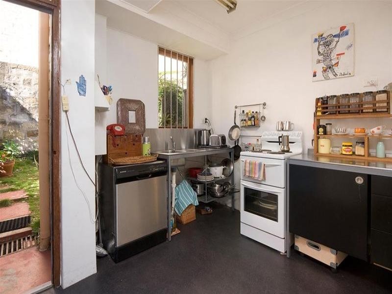 44 Brougham (also via Butler stairs from Victoria St) Street, Potts Point NSW 2011