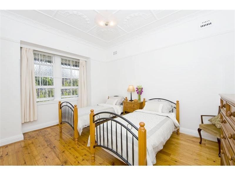 44 Allens Parade, Bondi Junction NSW 2022