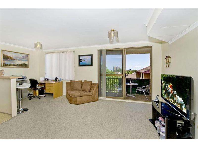 56/4 Goodlet Street – Entry Via Belvoir Street, Surry Hills NSW 2010