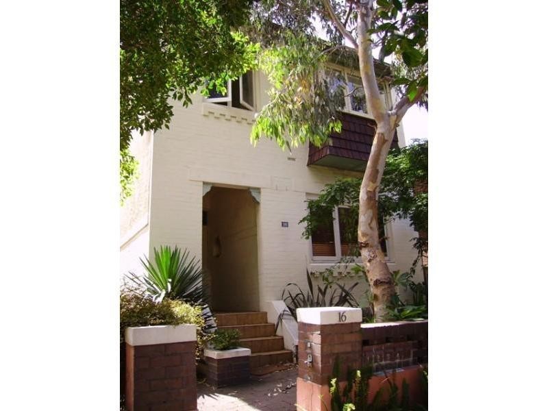 2/16 Consett Avenue, Bondi NSW 2026