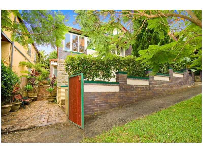 8 Yenda Avenue, Queens Park NSW 2022