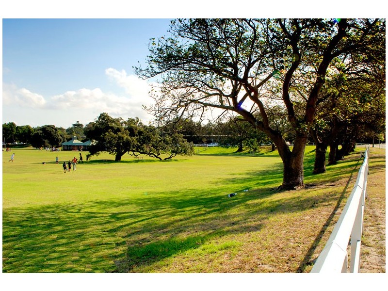 8 Yenda Avenue, Queens Park NSW 2022