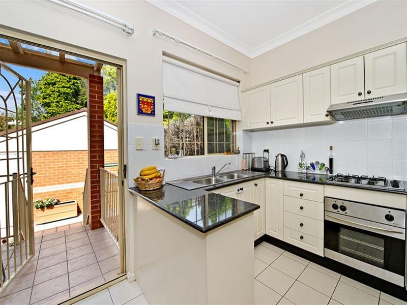 2 Anglesea Street, Bondi NSW 2026