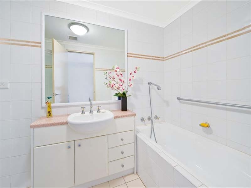 1102/5 Rockdale Plaza Drive, Rockdale NSW 2216