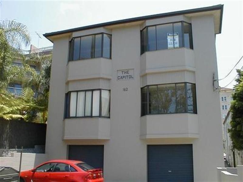 2/162 Old South Head Road, Bondi NSW 2026