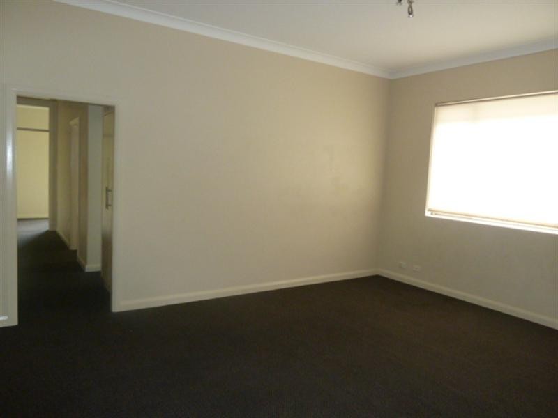 2/162 Old South Head Road, Bondi NSW 2026