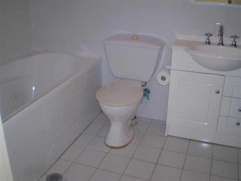 2 Anglesea Street, Bondi NSW 2026