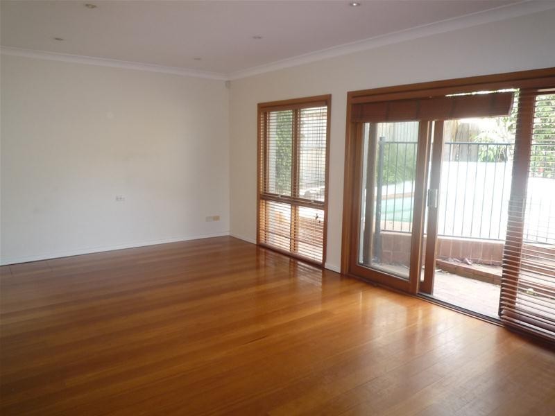 37 Gilgandra Road, North Bondi NSW 2026