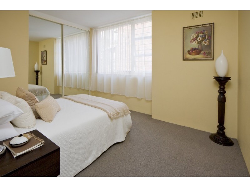 16 Ocean Street North, Bondi NSW 2026