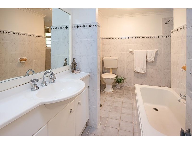 16 Ocean Street North, Bondi NSW 2026