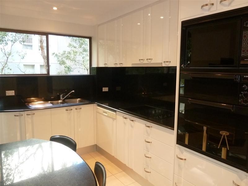 15/22 Penkivil Street, Bondi NSW 2026