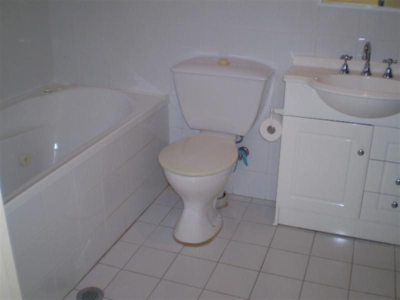 2 Anglesea Street, Bondi NSW 2026