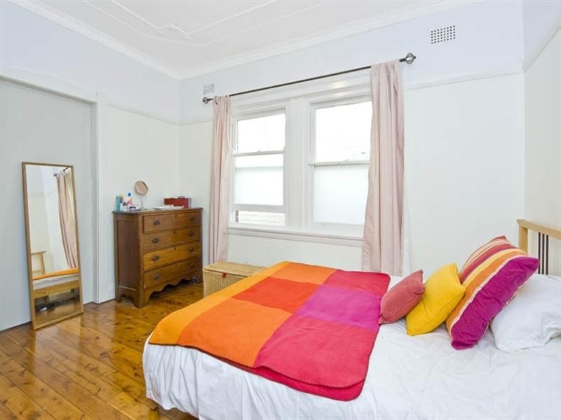 2/37a Bourke Street, Queens Park NSW 2022