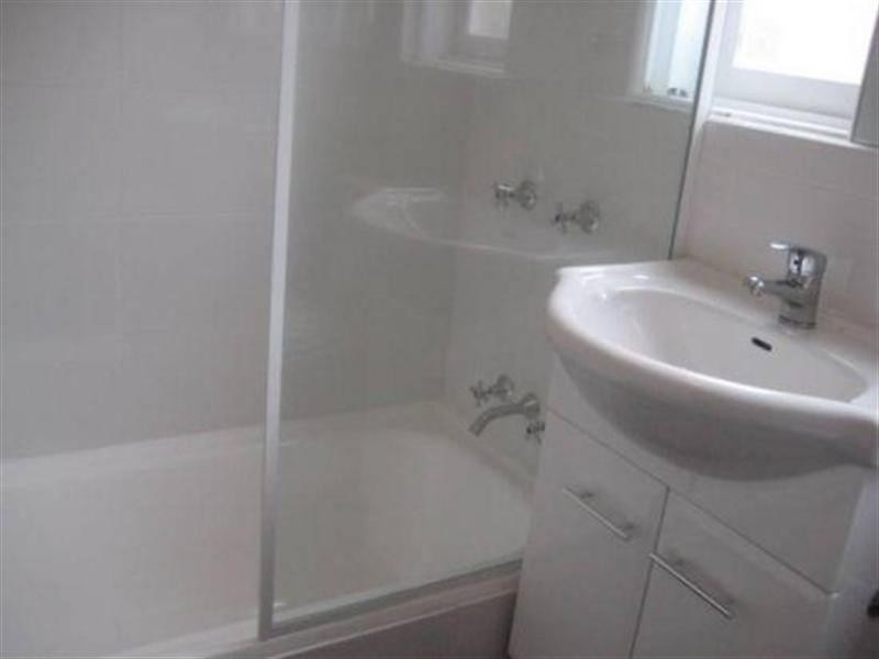 2/10 Lancaster Road, Dover Heights NSW 2030