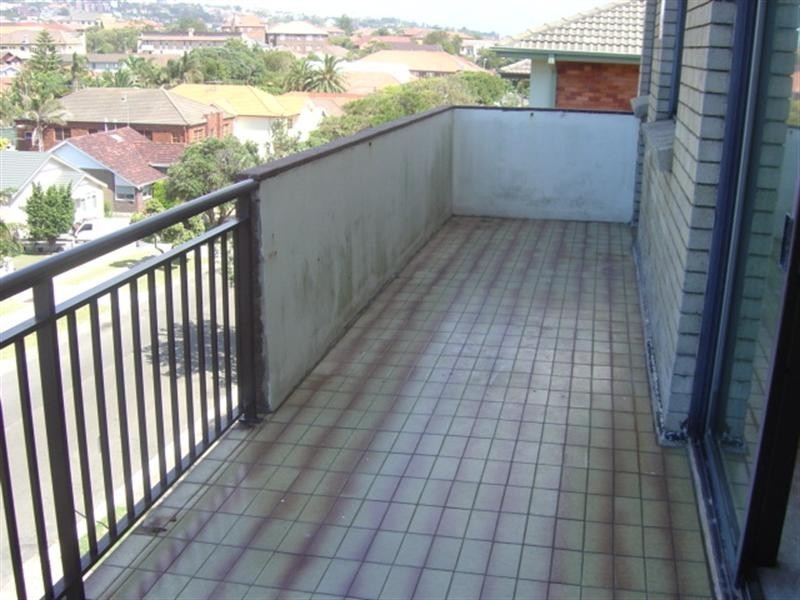 17/17 Wallis Parade, Bondi Beach NSW 2026