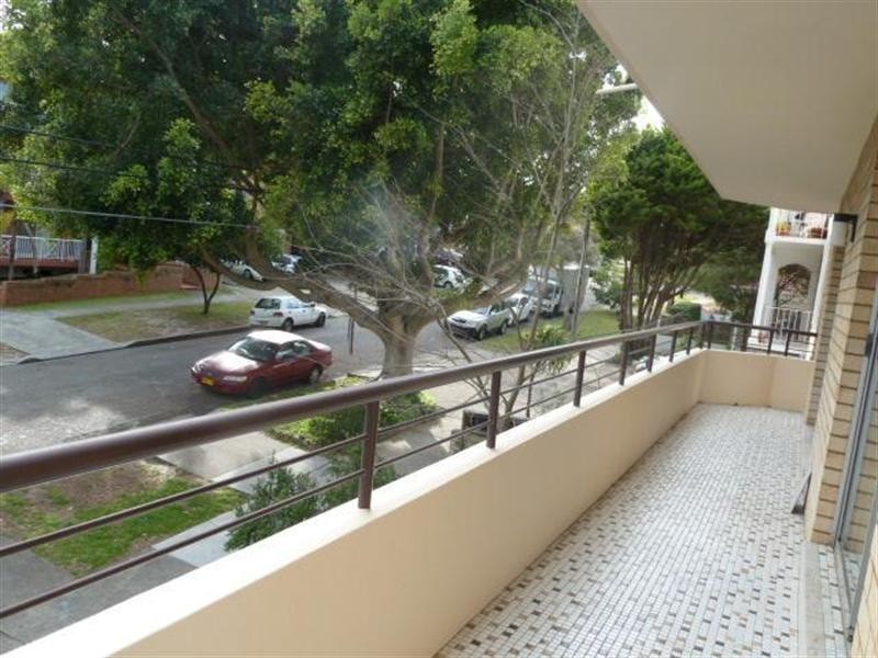 2/27 The Avenue, Rose Bay NSW 2029