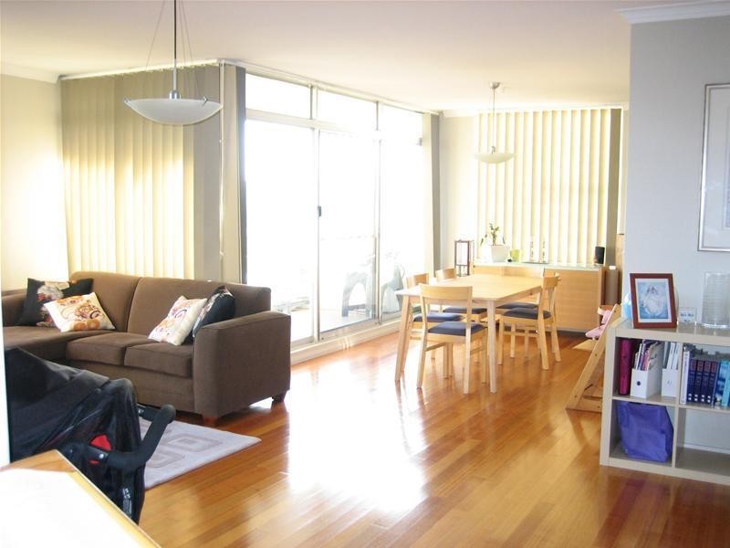 8/6 Trelawney Street, Woollahra NSW 2025