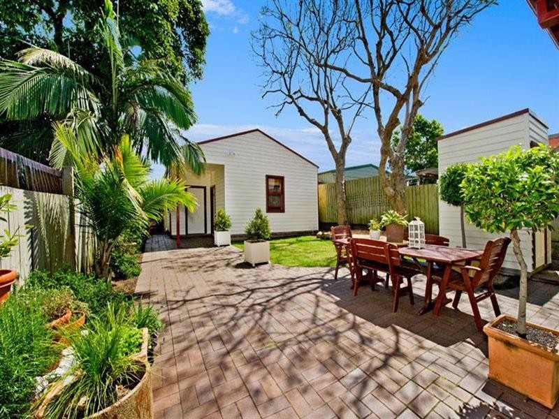 16 Johnson Street, Mascot NSW 2020