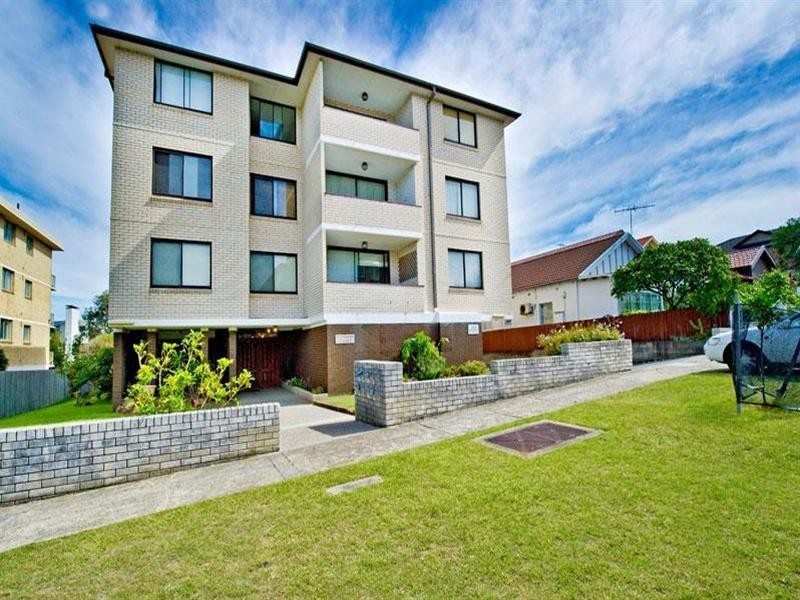 2/35 Brighton Boulevarde, Bondi Beach NSW 2026