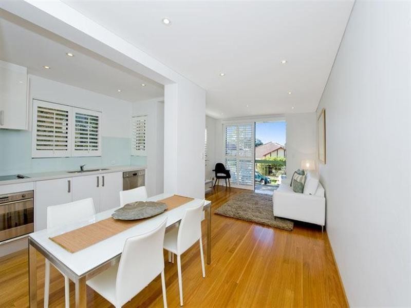 2/18 Brook Street, Coogee NSW 2034