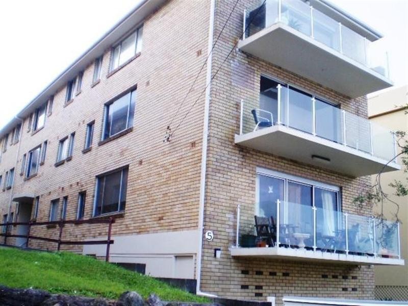 2/5 Carlise Street, Tamarama NSW 2026