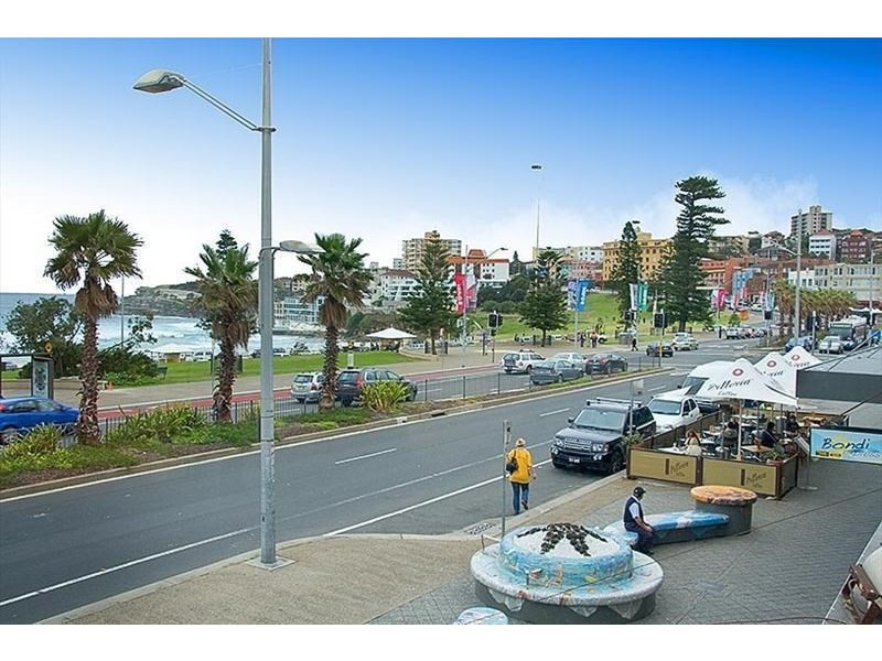 209/152 Campbell Parade, Bondi NSW 2026