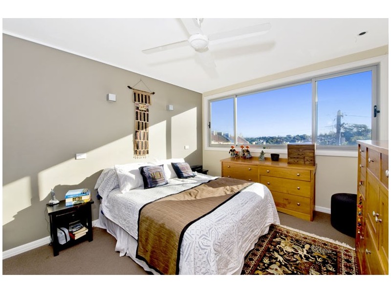 67 MacKenzie Street, Bondi Junction NSW 2022