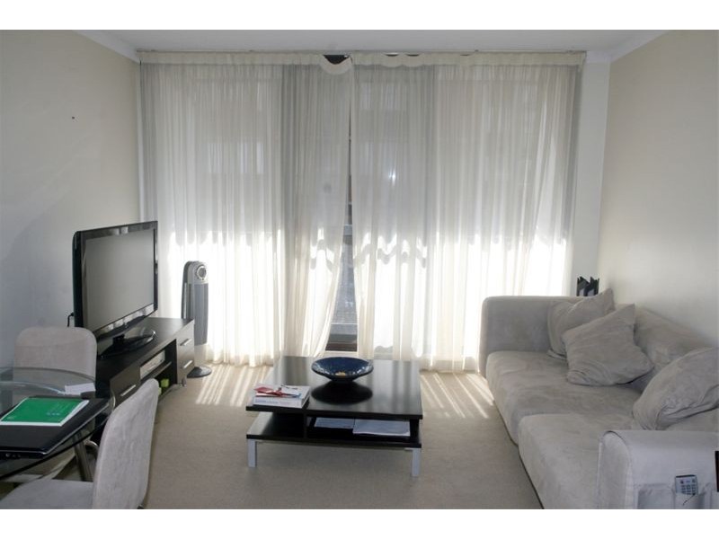 77 Cook Road, Centennial Park NSW 2021