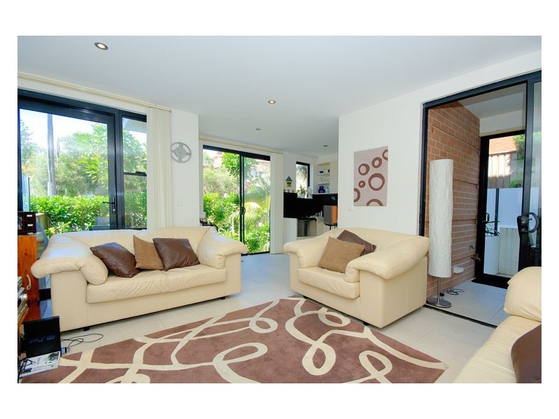 2/55-57 Carr Street, Coogee NSW 2034
