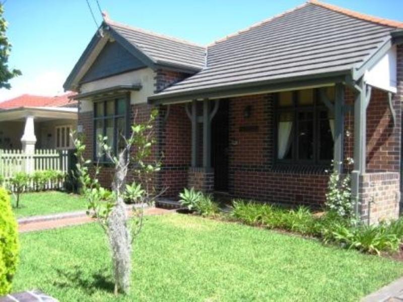 21 Lenthall Street, Kensington NSW 2033
