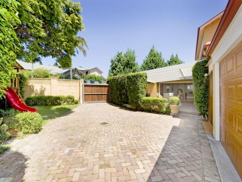 No. 15 McNair Avenue, Kingsford NSW 2032