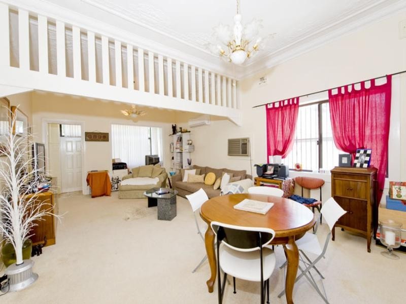 No. 16 Woodland Street, Coogee NSW 2034