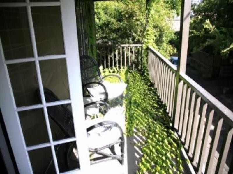 12 Hargrave Lane (Enter via Elizabeth Street), Paddington NSW 2021